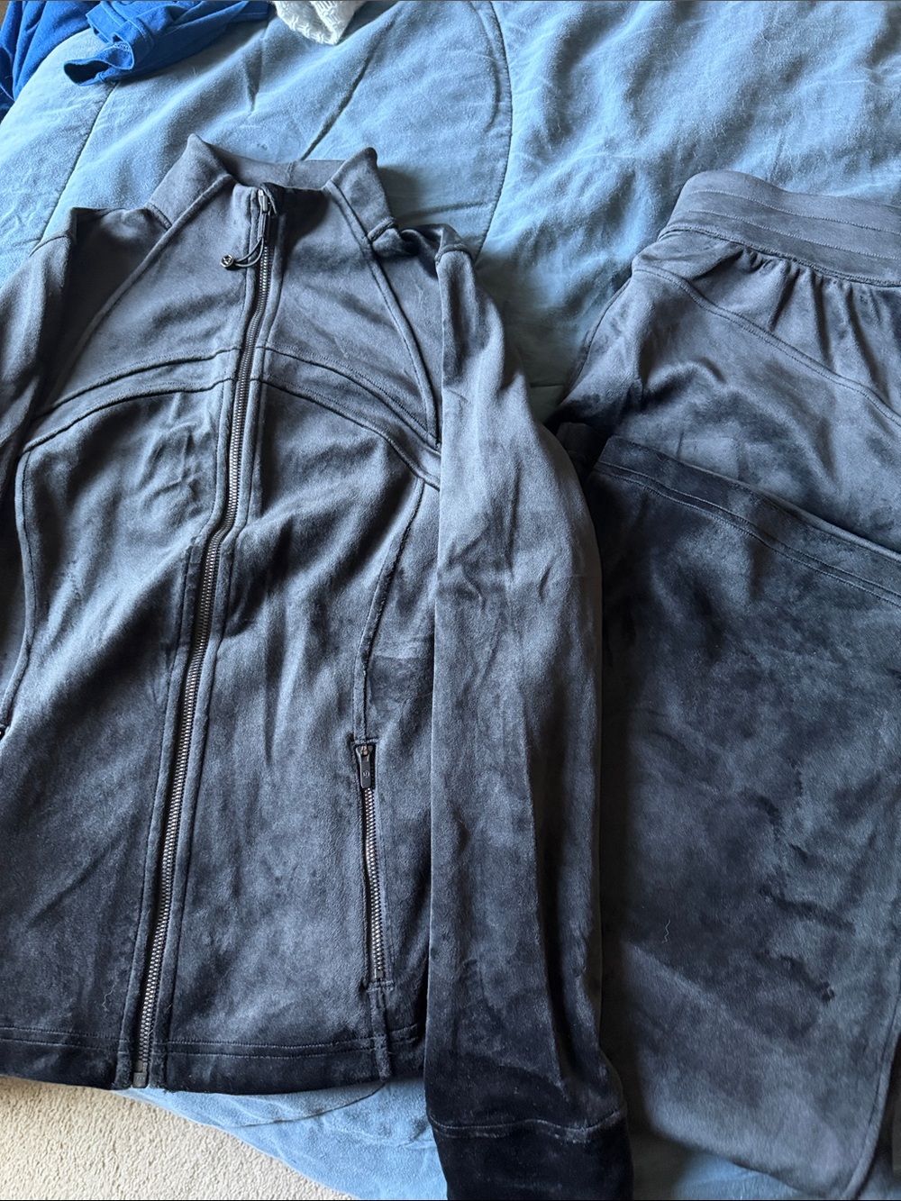 lululemon athletica Velvet Define Jacket and Scuba Velvet Pants *SET* - Picture 10 of 10